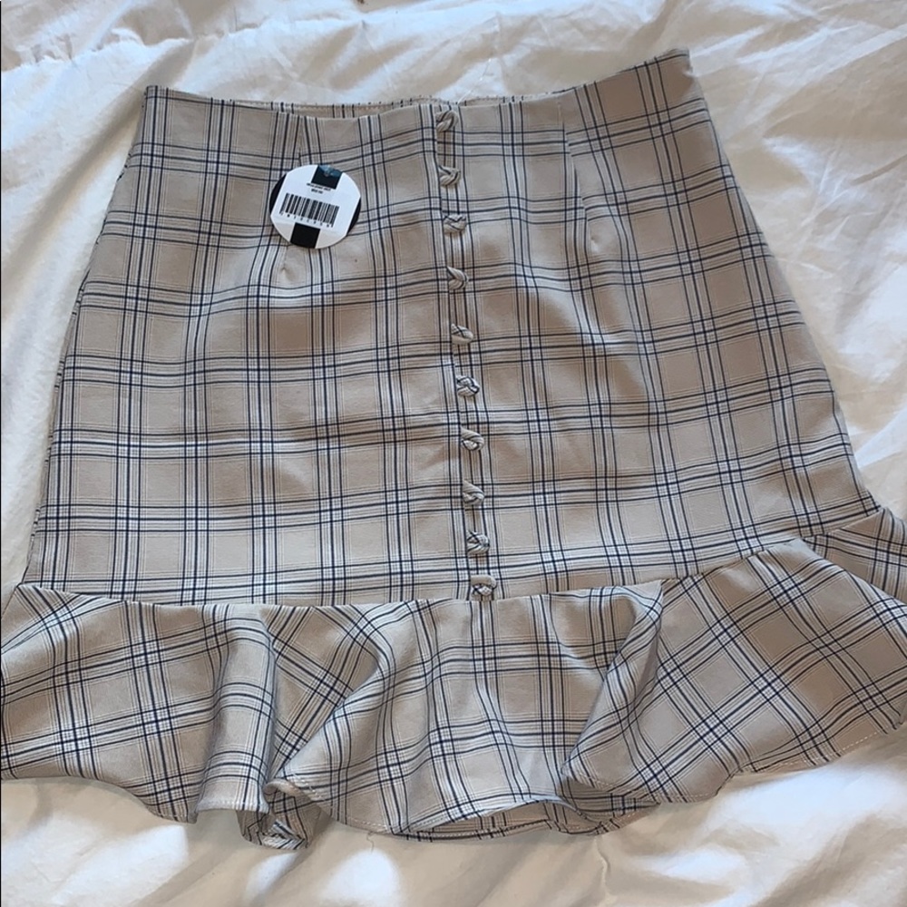 NWT Plaid Ruffle Skirt